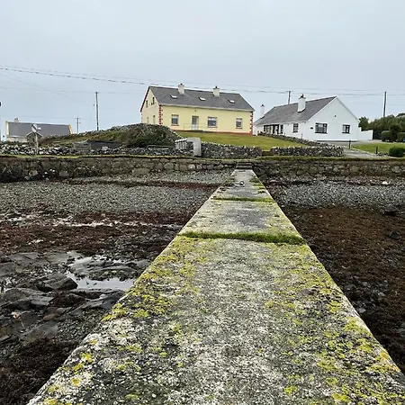 Pier View House * Ballyconneely